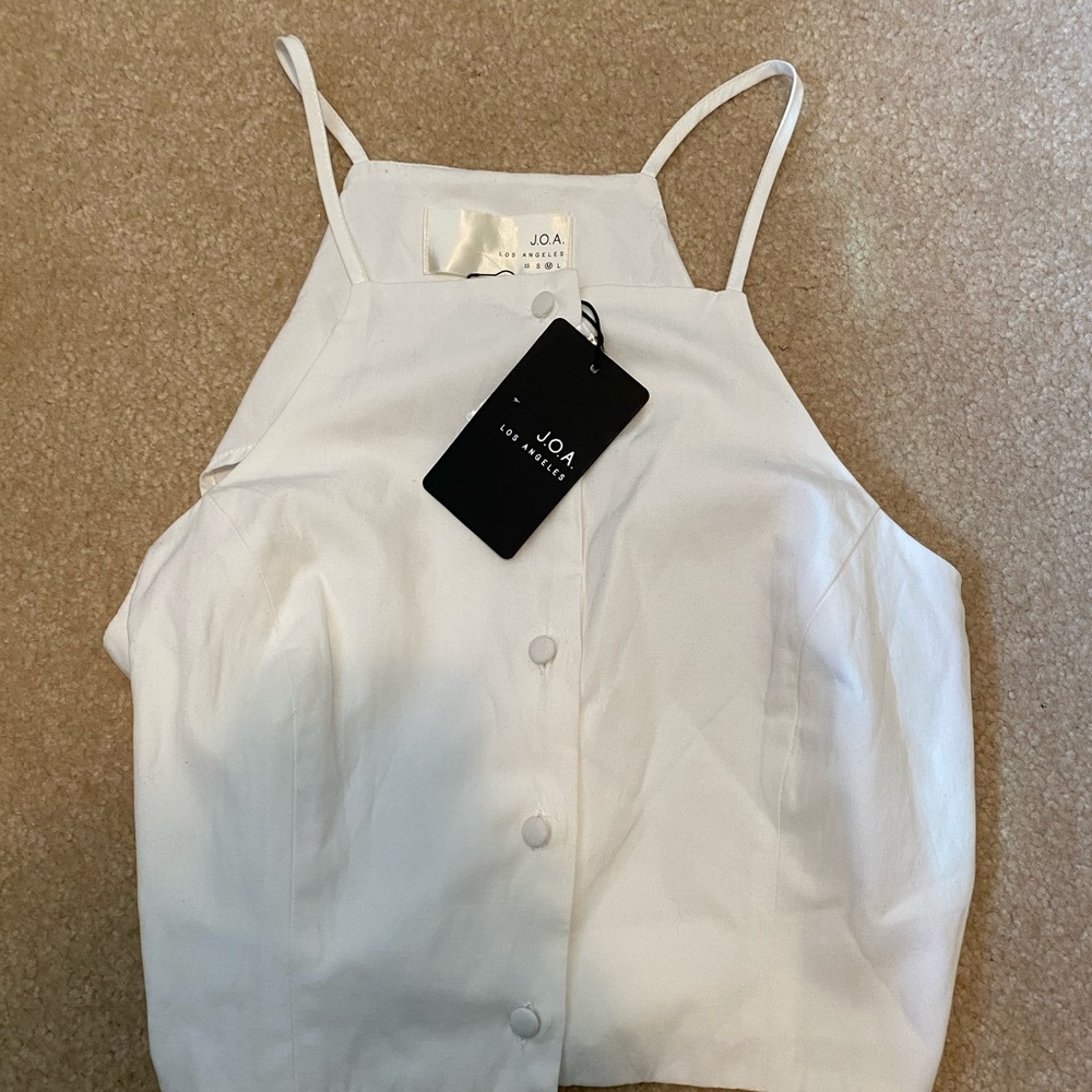 JOA Los Angeles/Revolve white crop top, medium
